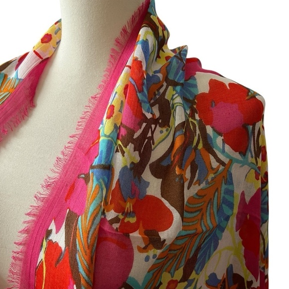 J MCLAUGHLIN GISELLE SCARF 50X50 FRINGE DRAPE FLORAL ARTSTY CHIC MODAL SILK - Picture 4 of 12